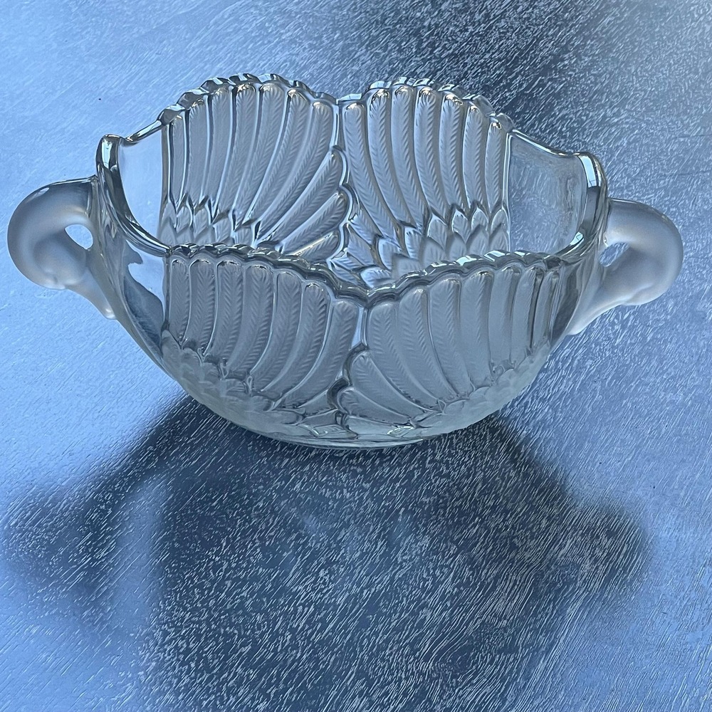 Mikasa Walther W. Germany Frosted Crystal Double Handle Swan Bowl